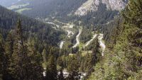 Jižní strana Malojapassu (1815 m) z italské Chiavenny. (45/70)